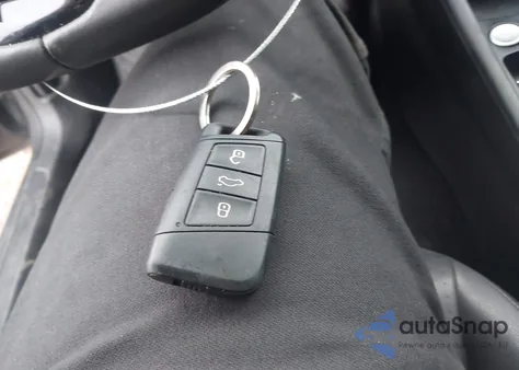 2019 Volkswagen Jetta 1.4T Sel from USA, damaged, VIN 3VWE57BUXKM188863